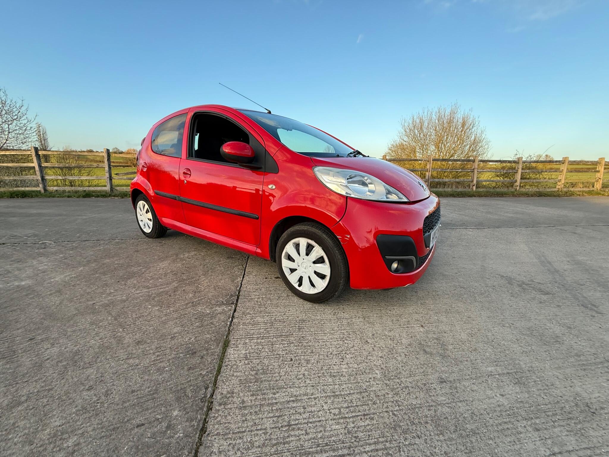 Peugeot 107 1.0 12V Active Euro 5 5dr — photo 48 of 86